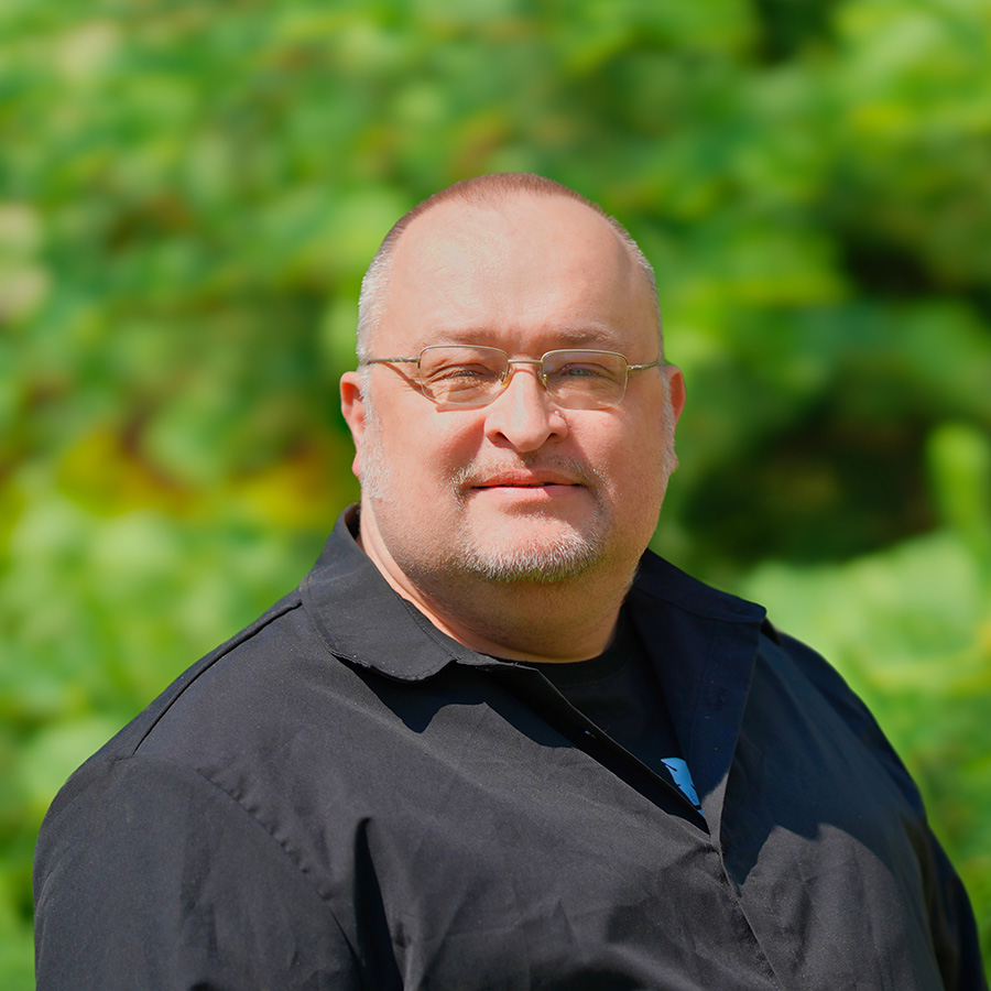 Das Foto zeigt den Mitarbeiter des Maria Stadler Haus namens Elmar Große.