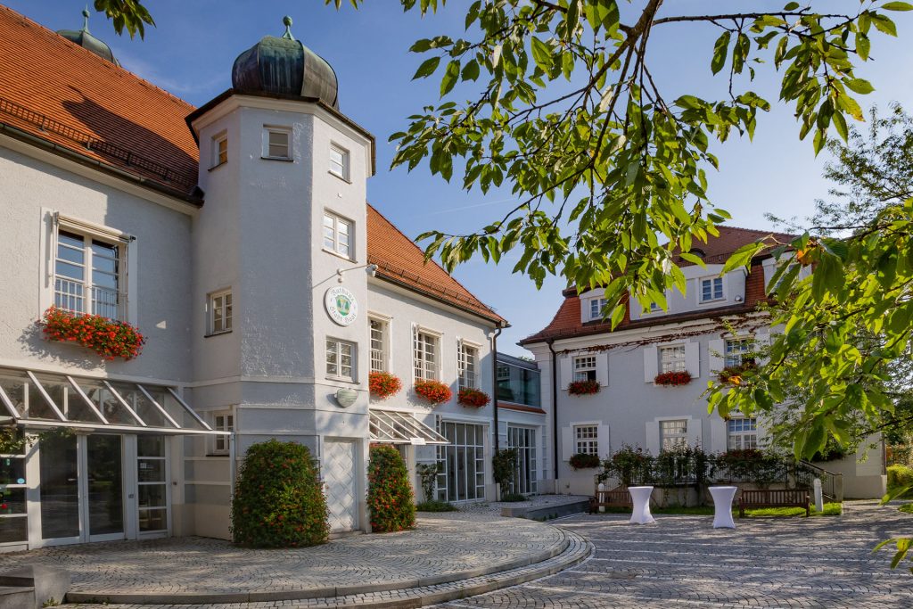 Ein Foto vom Rathaus der Stadt Haar.